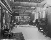 Interiör från ateljén. Ateljéns kontor


