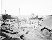 Forsbacka Jernverks AB. Ämnestorget.
Sedan 1600-talet har järnhanteringen varit ortens huvudnäring, som expanderade på 1870-talet. Flera valsverk uppfördes mellan 1872 och 1904.
