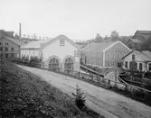 Iggesunds bruk

År 1688 Inleds järntillverkningen

År 1870 inleds sågverksepoken i och med byggandet av en större vattensåg.
År 1915 - 1917 byggs landets första sulfit- sulfat fabrik
