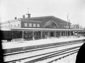 Södra Station
byggdes 1926 för Ostkustbanan och Uppsalabanan

Maxim
