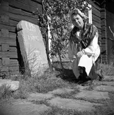 Vretasgården Hembygdsförening. Valboreportage även från Hille. Augusti 1950.


