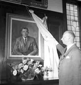 Gävleborgs Läns Sparbank, avteckning av bankdirektör Bylunds porträtt. 31 augusti 1950.



