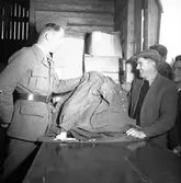 Kungsbäck.  Repetitionsövningen börjar. 12 augusti 1950.




