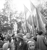 Söndagsskoletåg genom stan. 10 september 1950.




