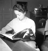 Fredrika Bremerförbund delegater från hela Europa hemma hos fru Marta Ekman. 1 juli 1950.



