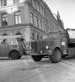 Trafikfälla, korsningen Drottninggatan - Stora Esplanadgatan.     21 januari 1951.
