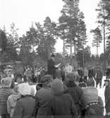 Nynässkolan beredskapsövning på skidor. 9 mars 1951.