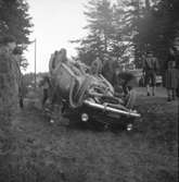Bilolycka vid Mackmyra. 23 december 1951.