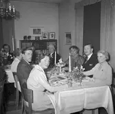 Wallgren, brudpar i hemmet. Norra Kungsgatan 33, Gävle