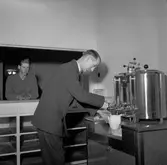 Soldathemmet inviges efter restaurering. 11 december 1951.

