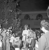 Gefle Jultomtar, julfest. 16 december 1951. Frk. Ljung,
Brändströmgatan 10, Gävle