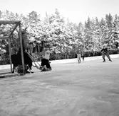 Bandymatch Bollnäs - Skutskär. 13 januari 1952.




