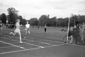 Idrott, skolungdom på Strömvallen. 1 oktober 1952.
