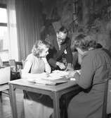 Röstsammanräkning på länsstyrelsen. 25 september 1950.
