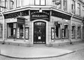 1938 flyttade Hallberg Bokhandel till Drottninggatan 14















