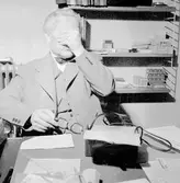 Interiör från ateljén, den 12 december 1950.

