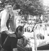 Cirkus Scotts föreställning vid lasarettet. Juni 1943