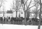 Kontraktsprost Hedberg. Jordfästning i kyrkan. Mars 1944






