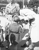 Barn på väg till kolonin i Rörberg. Maj 1944





