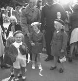 Barn på väg till kolonin i Rörberg. Maj 1944






