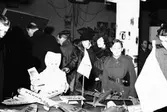 Flygutställning. Fisktorget och Brandstation. Den 7 februari 1943