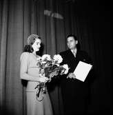 Eva Henning - Ekmans besök på Saga-biografen. November 1944

