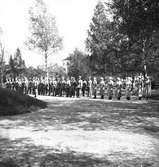 Landstormen. Kyrkoherde Jonzon håller bön. Den 1 juni 1936

