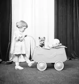 Gunnel Larsson, Floravägen 13. 1937

