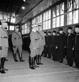 Reportage för Gefle Dagblad. Generalens besök på Kungsbäck, I 14, Hälsinge regemente. Exercishuset. November 1937



