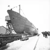 Den 19 februari 1965. Gävle Varv. Sjösättning av båten M/S Tauna.





