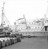 Den 27 november 1959. Gävle Varv. Båt från Ryssland.




