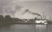 Hamnen omkring 1934.
Postångaren Öland. Gick vintertid mellan Kalmar och Färjestaden. Var isbrytande.