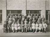 Kalmar Bryggeri AB. Gruppfoto av bryggeriets arbetare 1947.