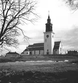 Staffans kyrka med statyn

Skulptur av Conrad Carlman föreställande Staffan sitter på norra tornrummet


