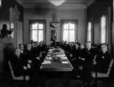 Handelsgymnasiets konferens på Stadshuset

5 november1937
