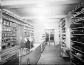 Jacob Wennberg AB
Järnhandel med bosättningsavdelning
Nygatan 41 / Hattmakargatan

December 1937
