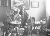 J. W. Qvarnström  med fru. På hans 70 - årsdag i hemmet. Februari 1938


