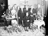 Liljedahl, körsnär
familjegrupp tagen i hemmet

23 maj 1936
