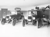 AB Bröderna Hansson, två Chevrolet 1928.