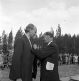 Stagården. Medaljutdelning, ca 1945. Stagårdens kursgård ägdes en gång av militären.
