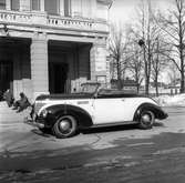 Sandvikens Bilskola 1946. På bilden en Plymouth Cabriolet från 1939.