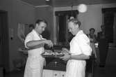 Husmodersskolans matlagningskurs. 1946. Reportage för Norrlands-Posten