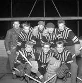 Kvartershockey.
(Okänt datum. Troligen 1954, 1955, 1956)