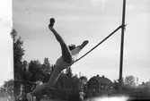 Gästrikland - Hälsingland. Friidrott på Strömvallen.         26 juli 1953.
