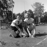 Gästrikland - Hälsingland. Friidrott på Strömvallen.         26 juli 1953.
