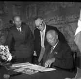 Kyrkogårdsvaktmästare har kongress på Baltic.             3 augusti 1953.