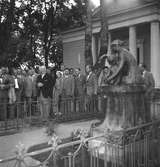 Kyrkogårdsvaktmästarkongress på Baltic, Gävle. Studiebesök på Gamla Kyrkogården. 3 augusti 1953.
