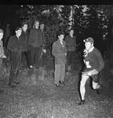 Orientering. Distriktsmästerskap - Budkavlen går.         13 september 1953.