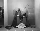 Konsum Alfa Varuhuset. Skyltfönstertema 