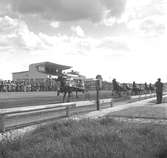 Travbanan

Juni 1948



